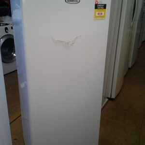 208LT UPRIGHT VERTICAL FREEZER 70 Ways