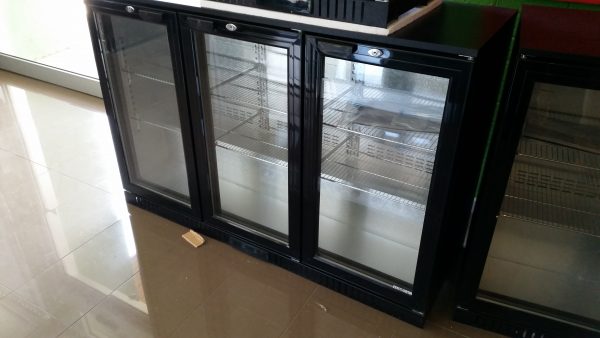 EUROTAG 328LT 3 DOOR UNDER BENCH BACK BAR DISPLAY FRIDGE 70 Ways