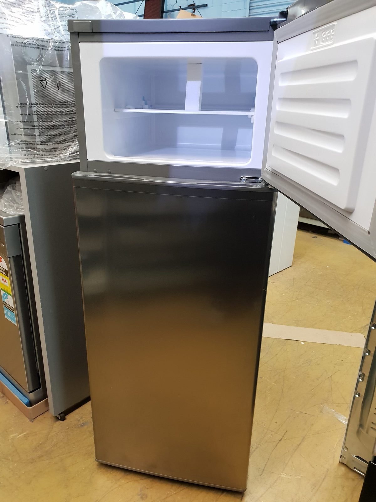 Eurotag Refrigerator FRIDGE FREEZER Stainless Steel-EU-218FS 218LT 70 Ways