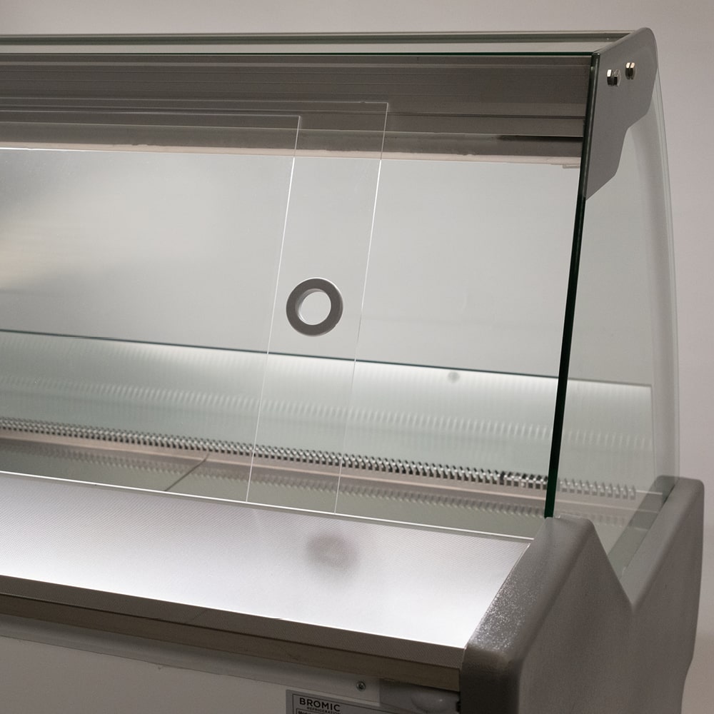 Curved Glass Deli Display – 2580mm 70 Ways