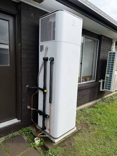 Emerald Hot Water Heat Pump – Pro, Select & Easy Fit Kits